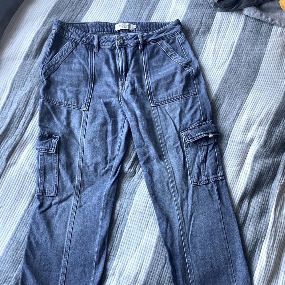 Hidden women’s jeans. Only worn a few times, nice condition.
